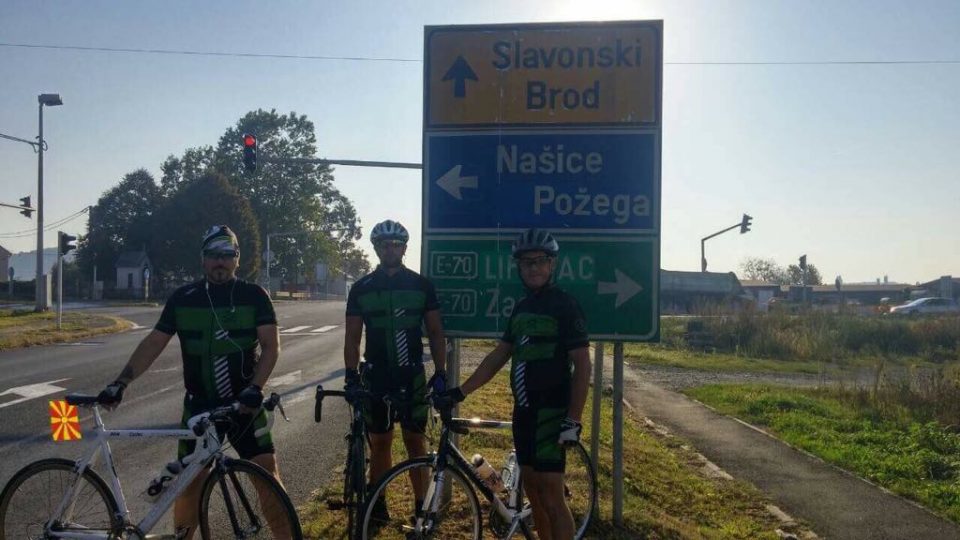 Во чест на Тоше, од Нова Градишка до Крушево на велосипед