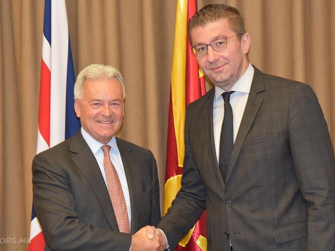 Мицкоски со Данкан:  ВМРО-ДПМНЕ не може да го прифати договорот со Грција