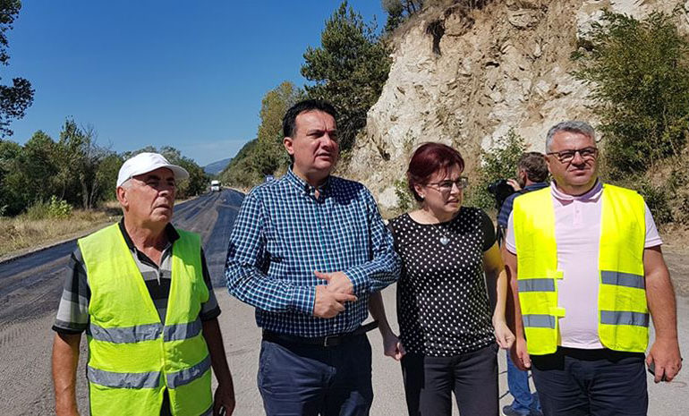 Сугарески: На Македонија и се случува  градежна инвестициска активност