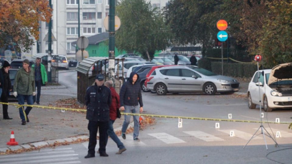 Сараево под опсада, се трага по авто-крадците кои изрешетаа двајца полицајци (ВИДЕО)