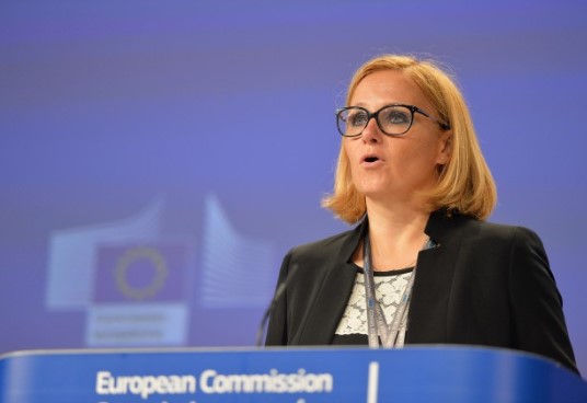 ЕУ ги следи националните процедури за имплементација на Договорот од Преспа