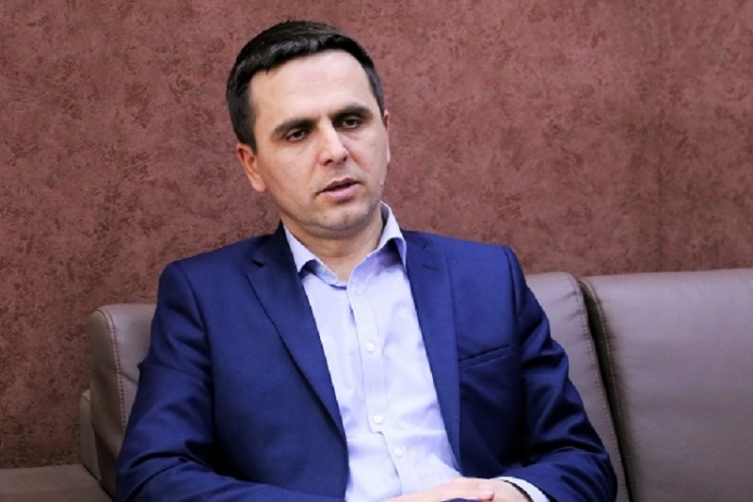 БЕСА на Касами бара уставни измени и за поголеми права на Албанците