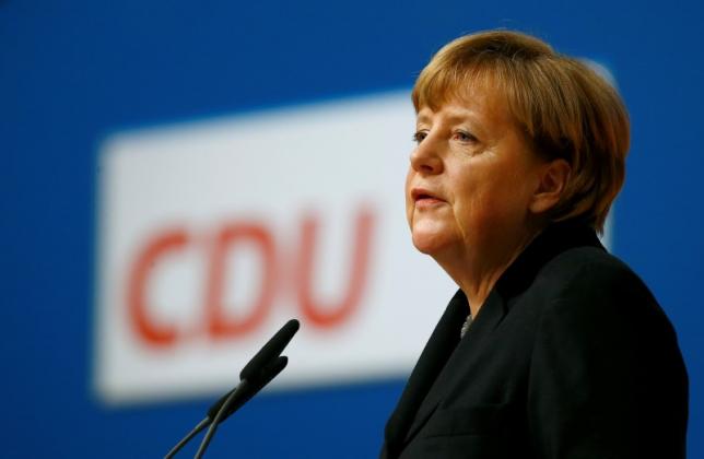Завршува ли нејзината ера? -Меркел се повлекува од лидерската позиција во ЦДУ