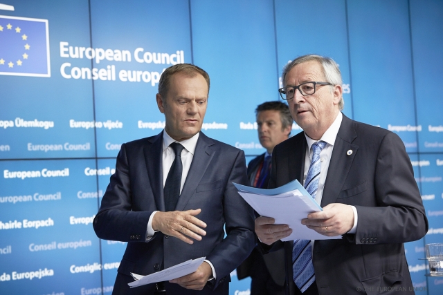 Јункер и Туск сигнализираат до ЕУ да прифати подолг рок за транзиција по Брегзит