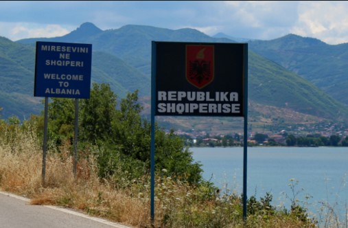 Меѓу Косово и Албанија нема да има граница