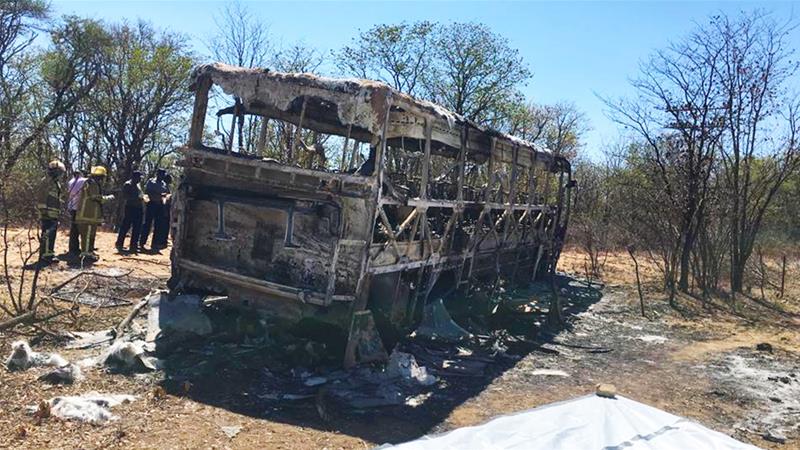Изгоре патнички автобус – загинаа над 40 луѓе