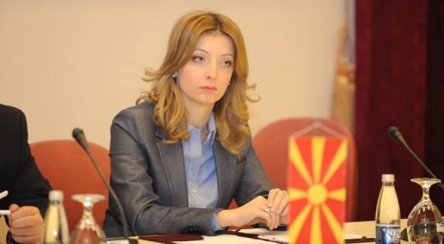 Данела Арсовска во дресот на „огнената група“: Со скопските ЈП ќе директоруваат кадри на ДУИ и на ГРОМ