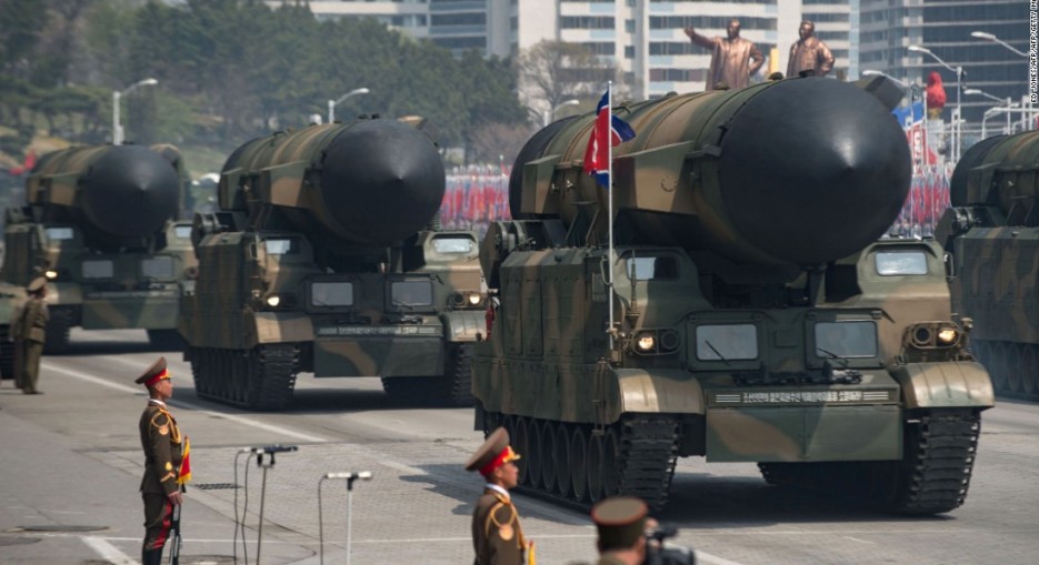 Северна Кореја истрела три балистички проектили кон исток