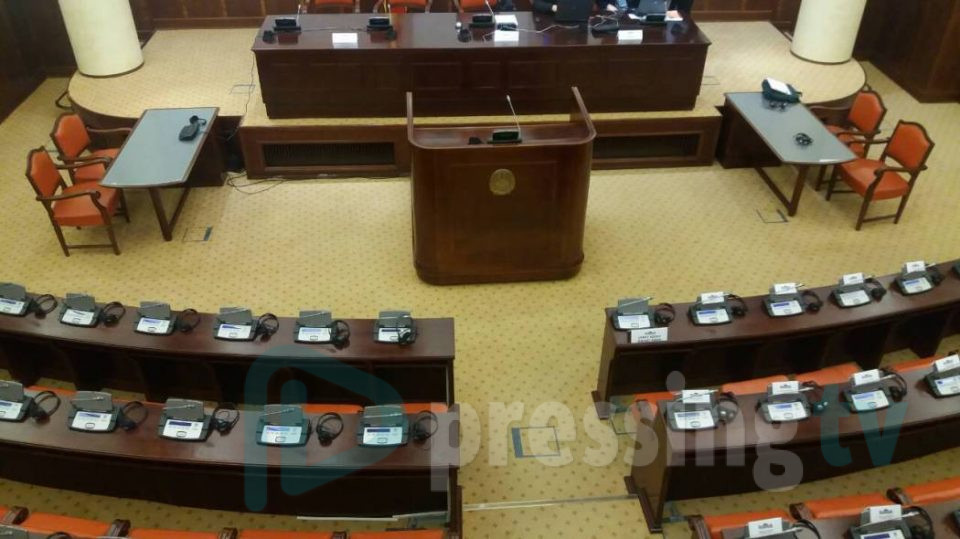 Собранието ја почна постапката за одложување на пописот, измените денеска во Законодавно-правната комисија