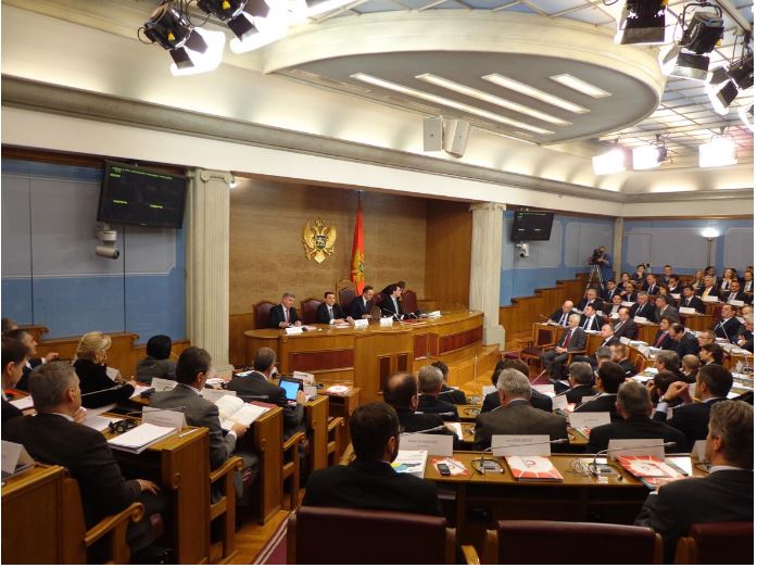 Одреден притвор за двајца опозициски пратеници  во Црна Гора