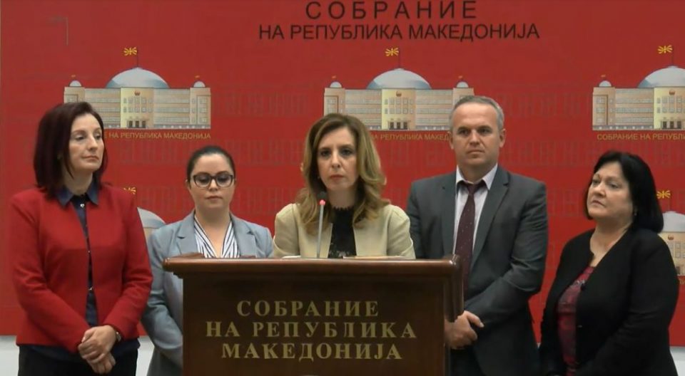 Исклучените пратеници: Нема да гласаме за одземање на мандатот на Груевски