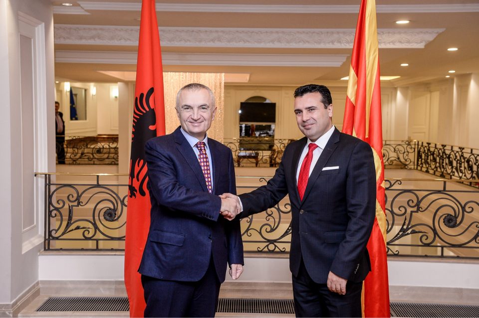Мета благодарен што Македонија на државно ниво го одбележува Денот на албанската азбука