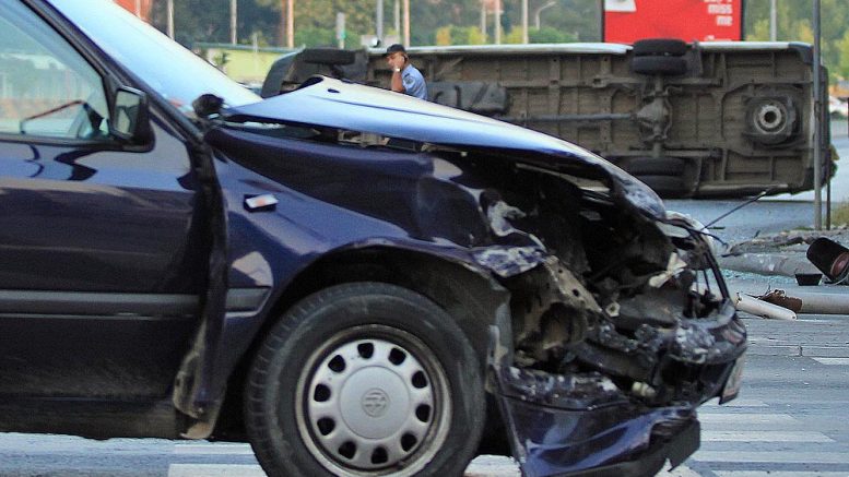 Амбасадорката на Турција во Косово повредена во сообраќајна несреќа во која загинаа три лица