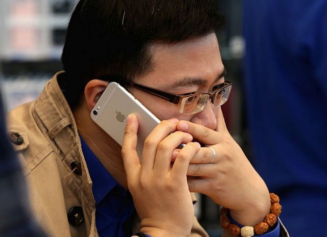Кина забрани продажба на iPhone?