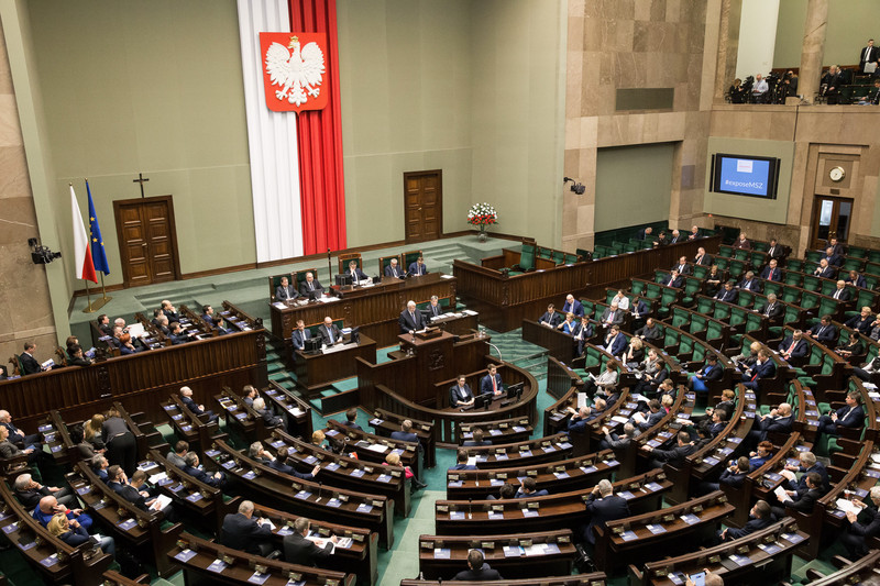 Полскиот Парламент и изгласа доверба на Владата