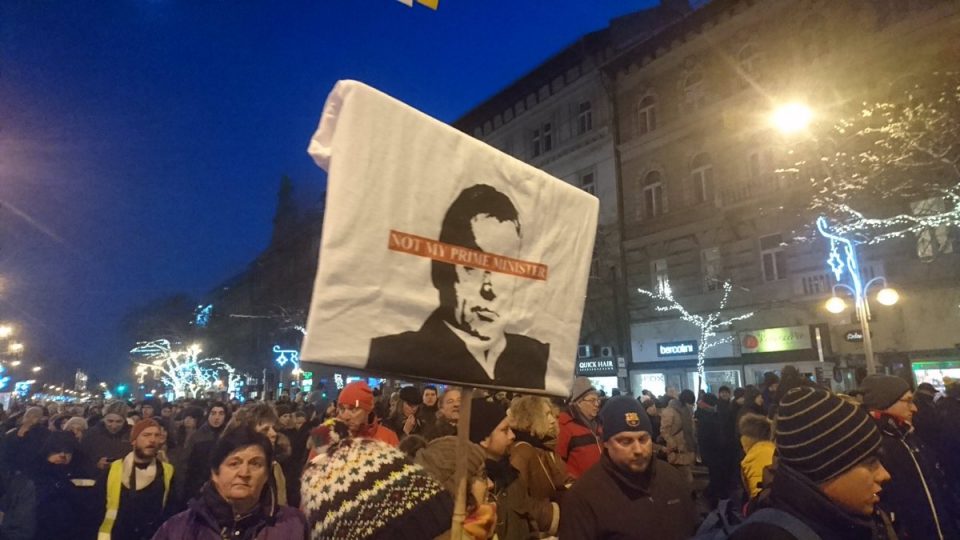 Протести против Орбан во Будимпешта