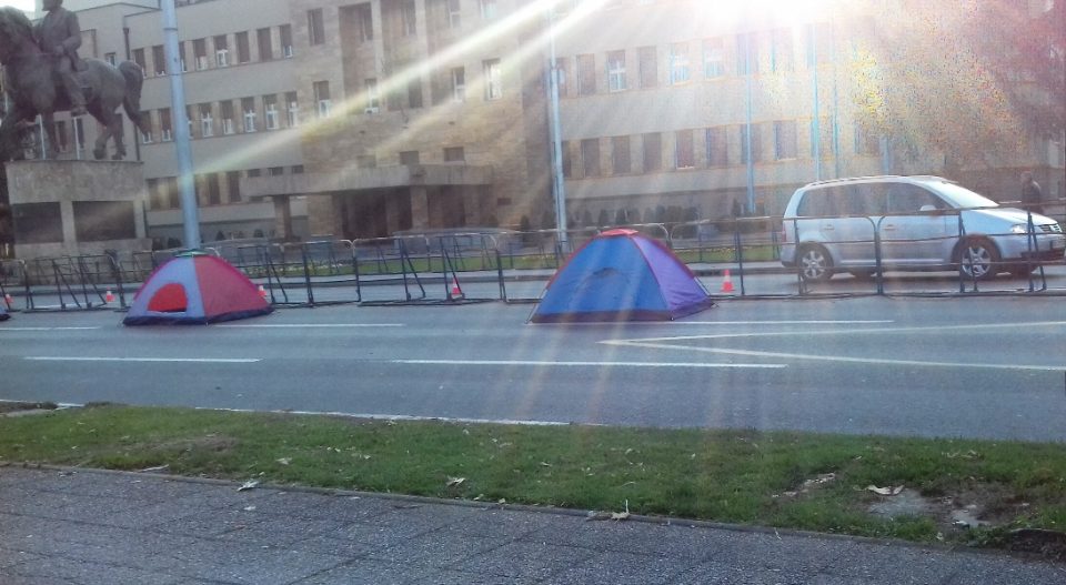 Нема да има приватна градба, просторот околу Собранието станува безбедна зона