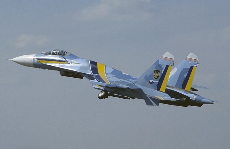 Се урна украински воен авион, загина пилотот
