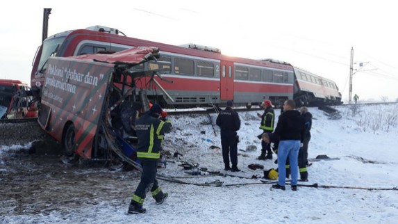 Во железничката несреќа кај Ниш загинаа пет лица, десетина се борат за живот