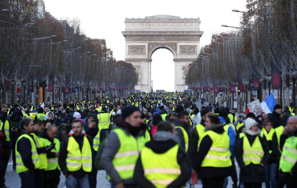 Десетти викенд по ред протести во Франција
