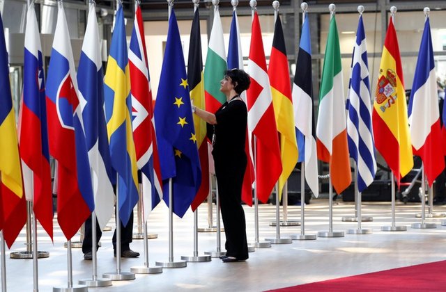 Повеќето граѓани на ЕУ се против проширувањето