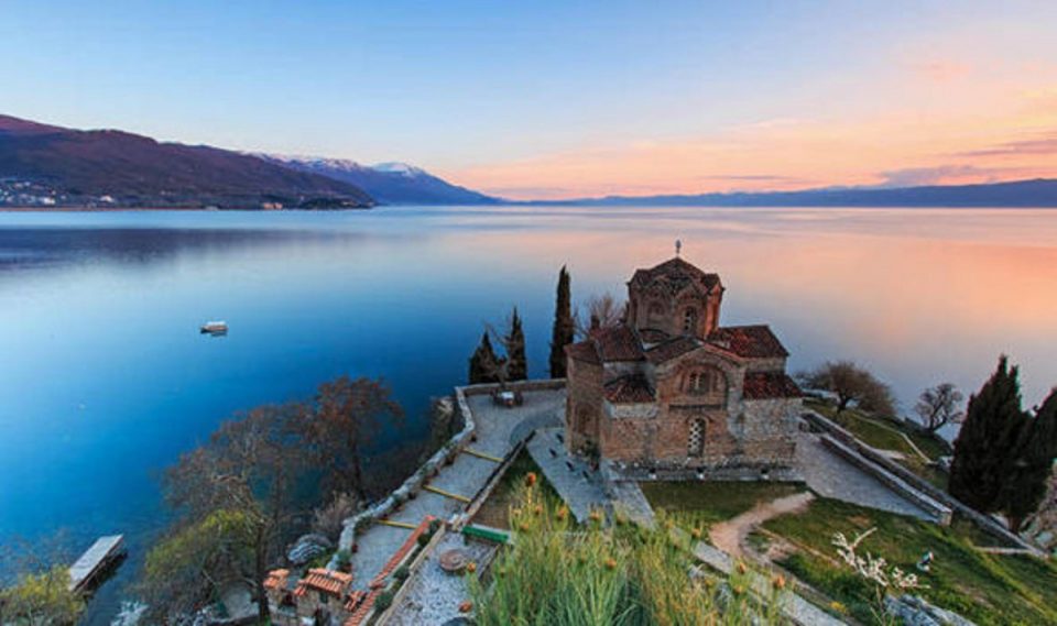 Жерновски и Адеми ќе го убедуваат УНЕСКО Охрид да остане светско културно наследство