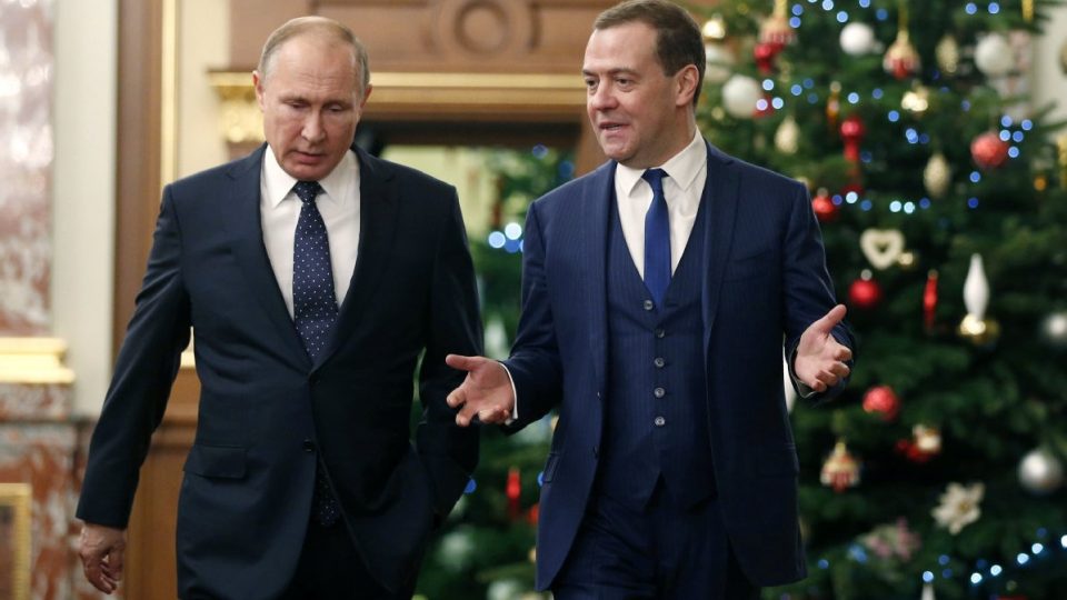 Путин за Божиќ во Санкт Петербург, Медведев во Москва