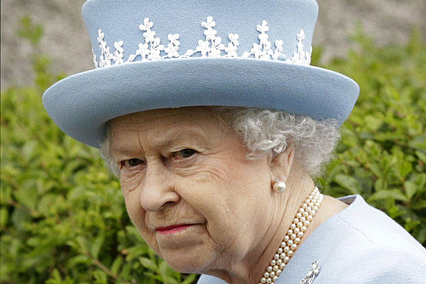 Кралицата Елизабета испрати шифрирана порака за Брегзит