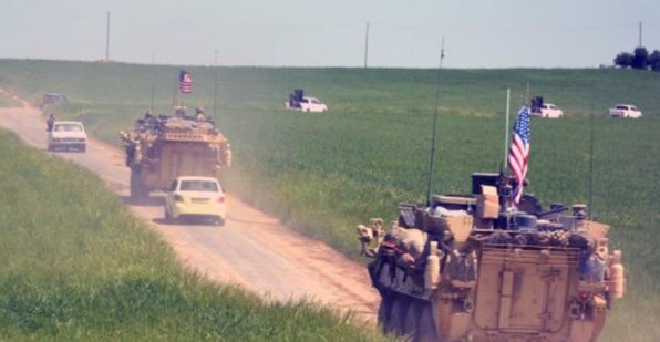 Американската војска бараше од сириска да го тргнат знамето (ВИДЕО)