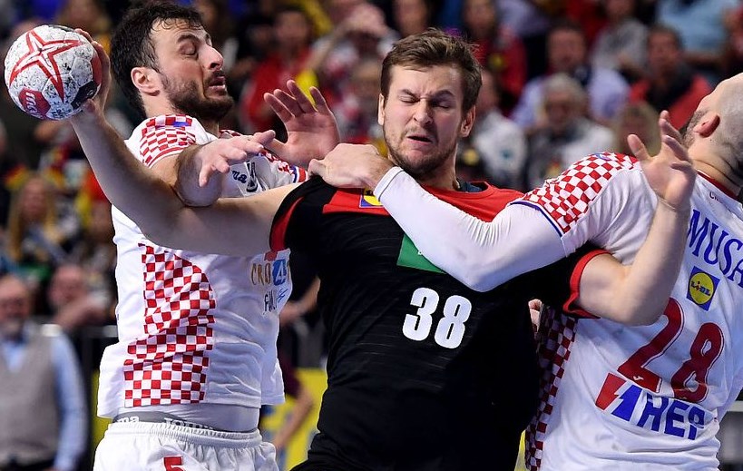 Судиите им го одзедоа поуфиналето на Хрватите (ФОТО)