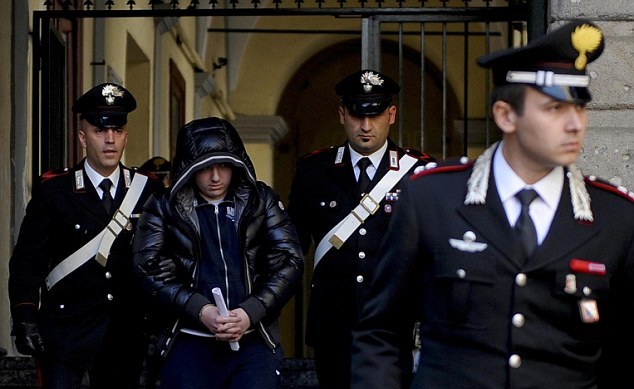 Во Италија уапсен Албанец со 830 килограми мархуана и хашиш