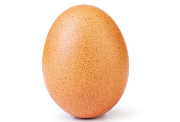 Обично јајце ја урна Кајли Џенер на Инстаграм (ФОТО)