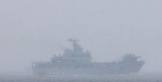Кинеската армија се опреми со брод со електромагнетен топ (ФОТО)