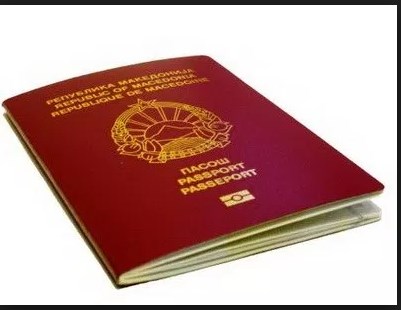 За Албанците државјанството да биде „eMaqedonise“, за Македонците останува „македонско“