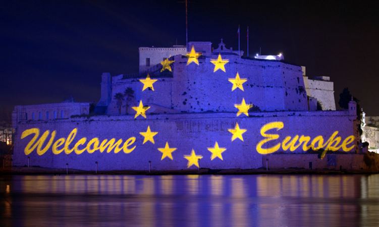 ЕК: „Златните визи“ ќе станат дел од процесот на зачленување во ЕУ