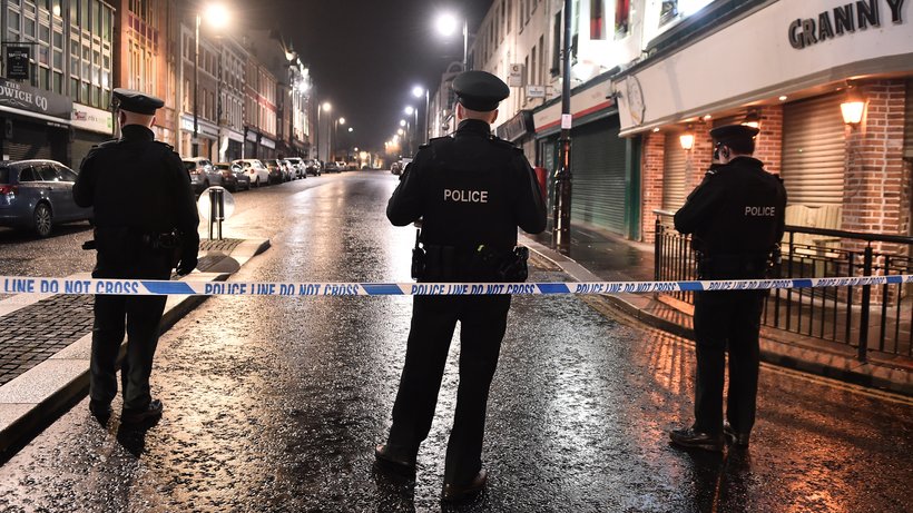 Полицијата верува дека дисиденти од Новата ИРА ја поставиле бомбата во Лондондери