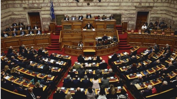 Договорот од Преспа помина на Комисија, утре на пленарна седница во грчкиот Парламент 