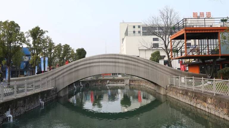 Отворен најдолгиот 3Д печатен мост во светот (ВИДЕО)