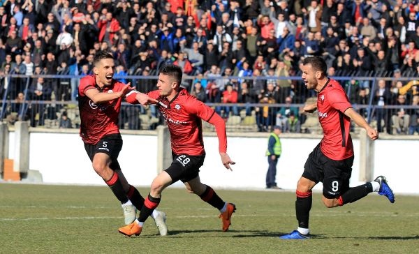 Минимална победа и спорен момент на дербито Шкендија – Вардар