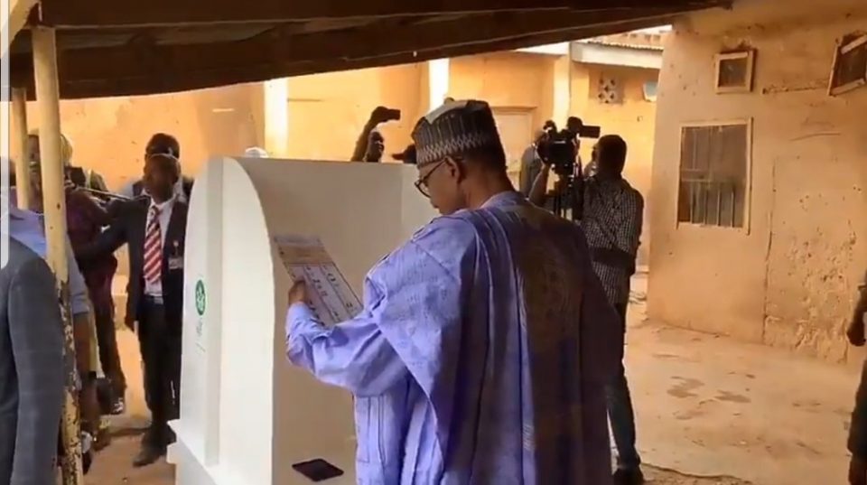 Нигериската претседателска трка се трча со 72 кандидати