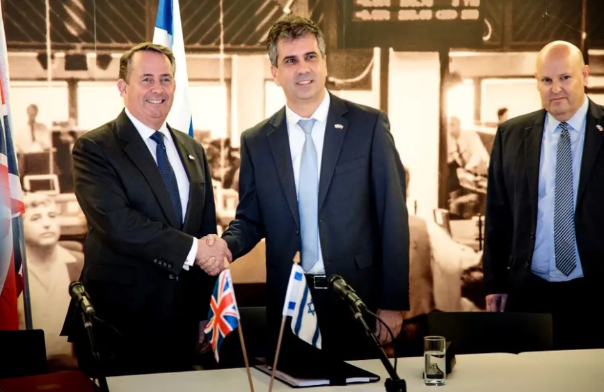 Велика Британија и Израел потпишаа пост-Брегзит договор за трговија