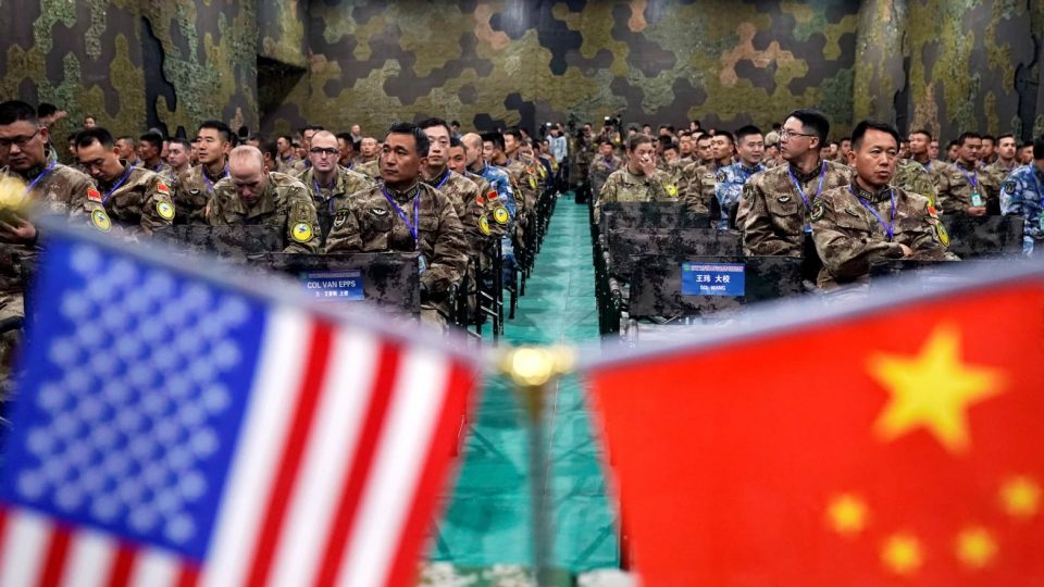Кина: Ние сме „закана“ за САД за да си ги оправдаат воените трошења