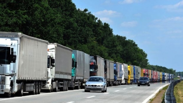 Од страв да не бидат вратени, македонски камиони не се тргнати за Русија