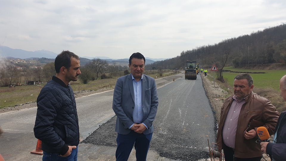 Сугарески: Осум милиони евра инвестираме во реконструкција на патот од Гостивар до Кичево