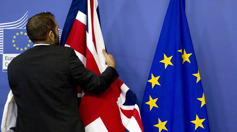 Како Велика Британија и ЕУ дојдоа во „пат“ позиција за раздвојувањето