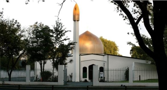 40 загинати: Терористички напад во џамија на Нов Зеланд (ФОТО)