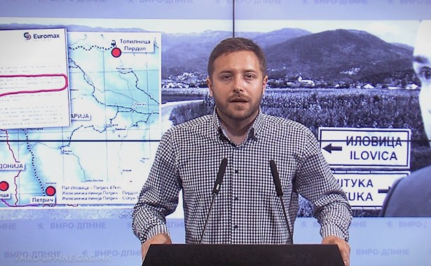 Арсовски: Кандидатот на СДСМ во Охрид,во сред изборна кампања прави масовен поткуп на бизнисмените