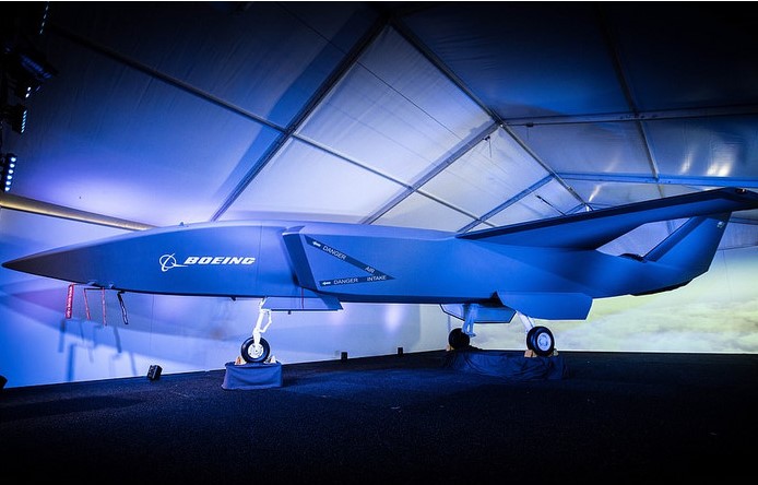 Новиот дрон-авион ќе го покренува вештачка интелегенција а ќе носи проектили (ФОТО)