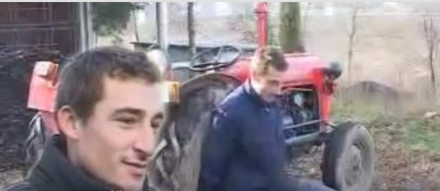 Српски Шварценегер: Има само 80 килограми а крева трактор тежок 1500 (ВИДЕО)