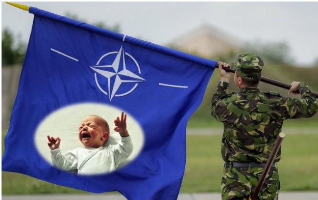 Косовци на бебето му дале име НАТО